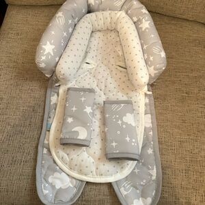 New without box car seat insert.